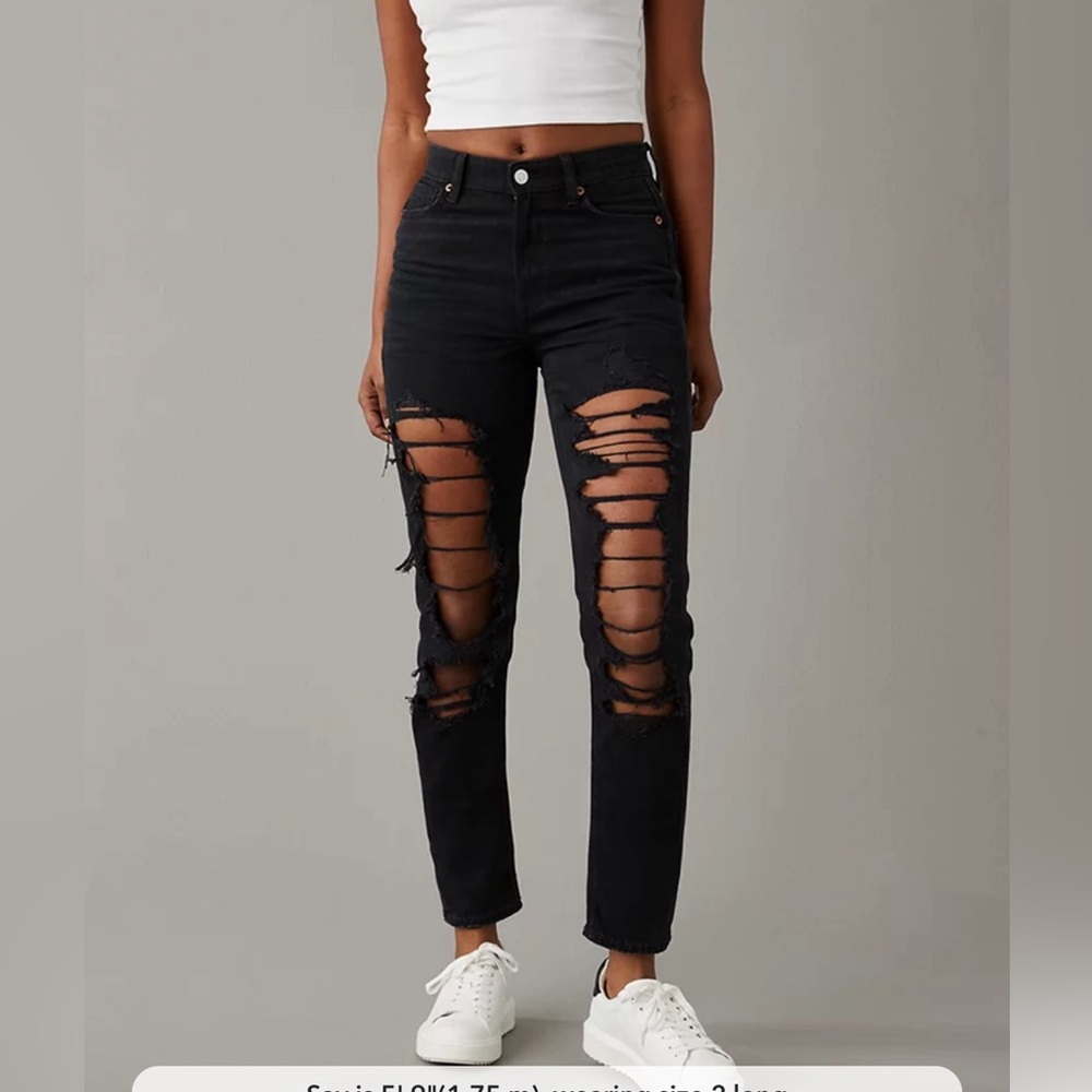 American Eagle Black-wash Mom Jean
